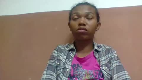 Snapshot of liaraisha chatting on 07-12-26, 02:52 liaraisha online show from 07-12-26, 02:52