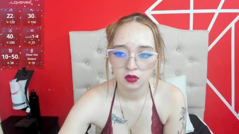 Snapshot of liaroberts1 chatting on 12-29-24, 03:13 Lia Roberts online show from 12-29-24, 03:13