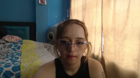 Snapshot of liaroberts1 chatting on 01-24-25, 04:06 Lia Roberts online show from 01-24-25, 04:06