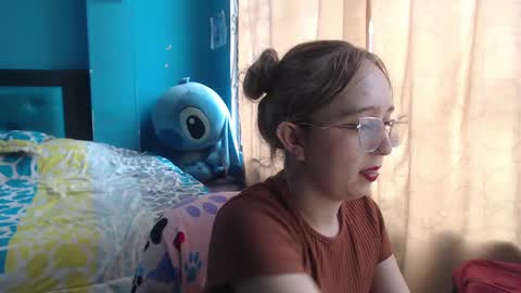 Snapshot of liaroberts1 chatting on 01-29-25, 06:07 Lia Roberts online show from 01-29-25, 06:07