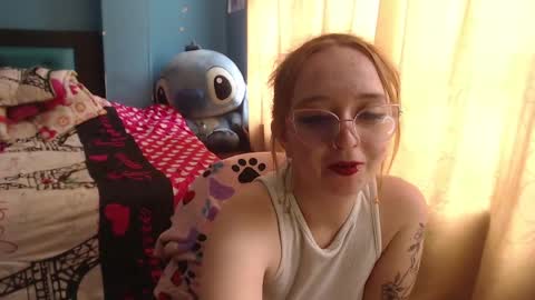 Snapshot of liaroberts1 chatting on 02-10-25, 06:24 Lia Roberts online show from 02-10-25, 06:24