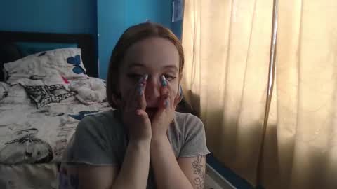 Snapshot of liaroberts1 chatting on 02-18-25, 05:53 Lia Roberts online show from 02-18-25, 05:53