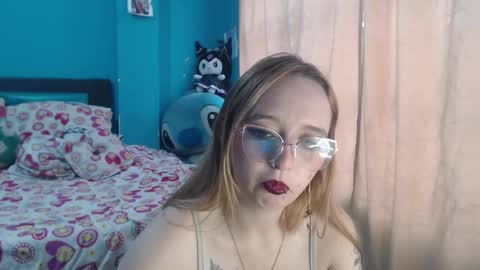 Snapshot of liaroberts1 chatting on 02-24-25, 12:05 Lia Roberts online show from 02-24-25, 12:05