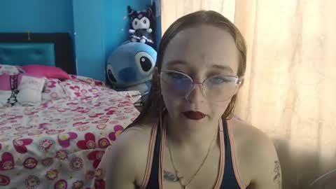 Snapshot of liaroberts1 chatting on 02-27-25, 12:02 Lia Roberts online show from 02-27-25, 12:02