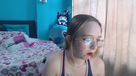 Snapshot of liaroberts1 chatting on 03-08-25, 12:09 Lia Roberts online show from 03-08-25, 12:09