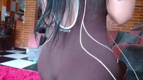 Snapshot of liarouse04 chatting on 05-08-26, 01:16 Liarouse04 online show from 05-08-26, 01:16
