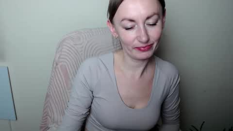 Lia online show from 04-02-26, 12:14