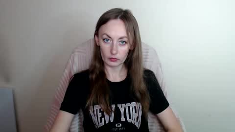 Lia online show from 05-13-26, 12:13