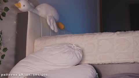 Snapshot of liass_molly chatting on 01-14-25, 04:50 Molly  you can find Bunny here --  online show from 01-14-25, 04:50