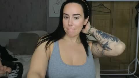 Libby online show from 11-23-25, 07:30