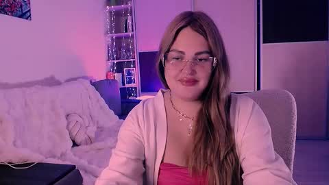 libra_mia online show from 09-24-25, 02:26