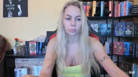 Snapshot of library_girl chatting on 12-04-25, 09:18 Anna online show from 12-04-25, 09:18