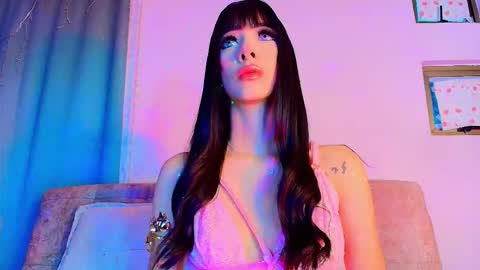 Snapshot of liccy_hall chatting on 01-11-26, 11:37 Valentina Hall online show from 01-11-26, 11:37