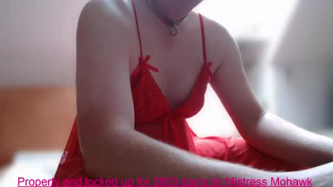 Snapshot of lichtlein22 chatting on 04-19-26, 06:35 Llittleone22 online show from 04-19-26, 06:35