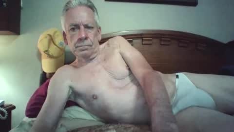 Snapshot of lickmysnowballs chatting on 05-10-26, 03:33 lickmysnowballs online show from 05-10-26, 03:33