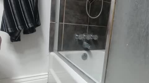 Snapshot of lickurlipz1 chatting on 02-05-26, 08:52 lickurlipz1 online show from 02-05-26, 08:52