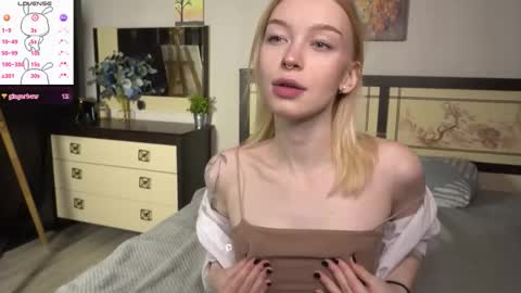 Snapshot of lidiaklemencic chatting on 11-23-25, 07:02 Ann online show from 11-23-25, 07:02