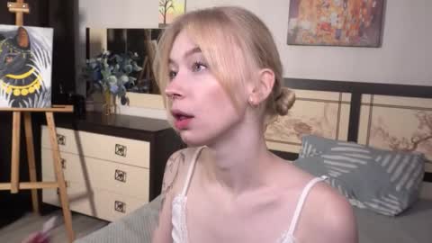 Snapshot of lidiaklemencic chatting on 11-26-25, 07:04 Ann online show from 11-26-25, 07:04