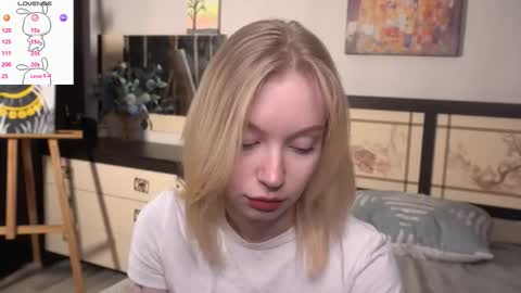 Snapshot of lidiaklemencic chatting on 11-27-25, 07:05 Ann online show from 11-27-25, 07:05