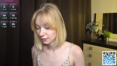Snapshot of lidiaklemencic chatting on 12-17-25, 07:53 Ann online show from 12-17-25, 07:53
