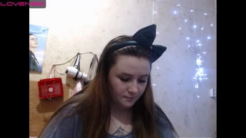 light_lunaa online show from 12-19-24, 11:39