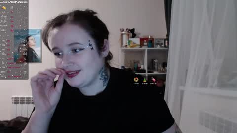 light_lunaa online show from 02-14-25, 02:23