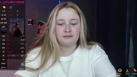light_lunaa online show from 11-01-25, 02:08