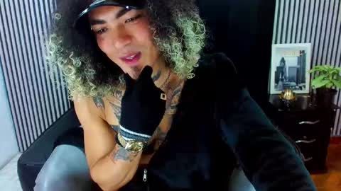 Lihan online show from 09-27-25, 01:49