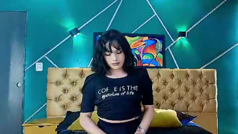Snapshot of liiaa_sweett_ chatting on 06-23-26, 10:08 Liiaa Sweett online show from 06-23-26, 10:08