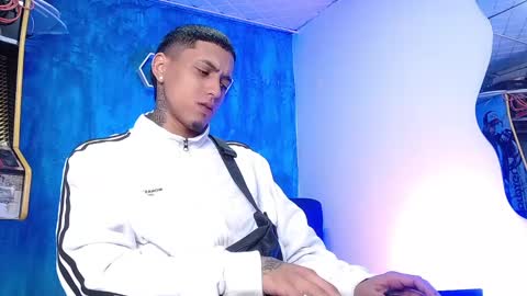 Snapshot of liiaam_lee_ chatting on 12-23-24, 12:30 Daniel online show from 12-23-24, 12:30