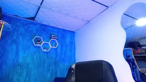 Snapshot of liiaam_lee_ chatting on 01-24-25, 03:34 Daniel online show from 01-24-25, 03:34