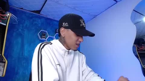 Snapshot of liiaam_lee_ chatting on 01-28-25, 12:54 Daniel online show from 01-28-25, 12:54