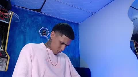 Snapshot of liiaam_lee_ chatting on 01-28-25, 03:57 Daniel online show from 01-28-25, 03:57