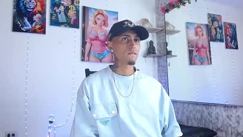 Snapshot of liiaam_lee_ chatting on 09-13-25, 03:23 Daniel online show from 09-13-25, 03:23