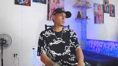 Snapshot of liiaam_lee_ chatting on 10-15-25, 11:49 Daniel online show from 10-15-25, 11:49