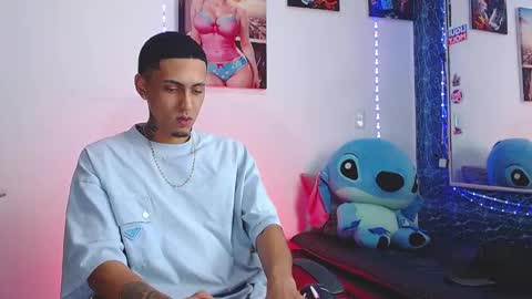 Snapshot of liiaam_lee_ chatting on 10-30-25, 02:29 Daniel online show from 10-30-25, 02:29