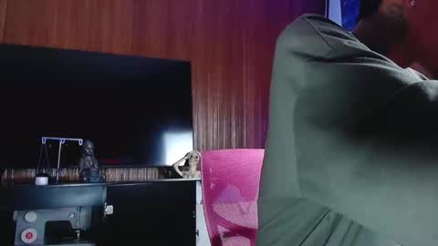 Snapshot of liiaam_lee_ chatting on 12-16-25, 10:48 Daniel online show from 12-16-25, 10:48