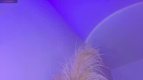 Liiam Luna online show from 11-20-25, 09:09