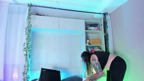         online show from 04-11-26, 11:36