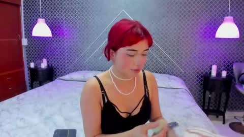 Snapshot of liilith_bloom chatting on 09-08-25, 09:03 Lilith online show from 09-08-25, 09:03