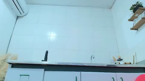 Snapshot of liily__ chatting on 07-07-26, 02:10 liily__ online show from 07-07-26, 02:10