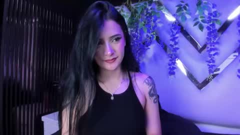 Snapshot of liinzy_rouse chatting on 04-18-26, 05:00 Brittany online show from 04-18-26, 05:00