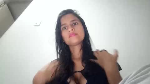 Snapshot of liiz5 chatting on 01-10-25, 02:25 liiz5 online show from 01-10-25, 02:25