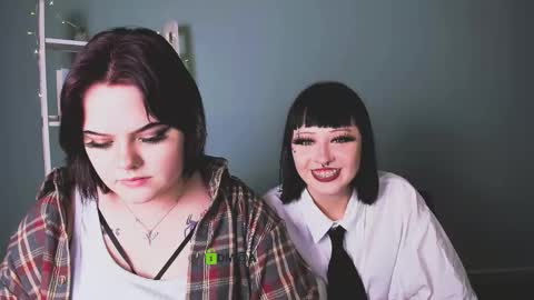 Snapshot of lika_pop chatting on 12-01-25, 07:41 lika_pop online show from 12-01-25, 07:41