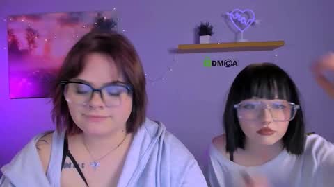 Snapshot of lika_pop chatting on 12-13-25, 07:53 lika_pop online show from 12-13-25, 07:53