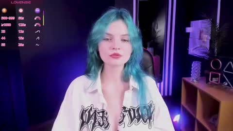 lika_sky online show from 11-22-25, 04:28