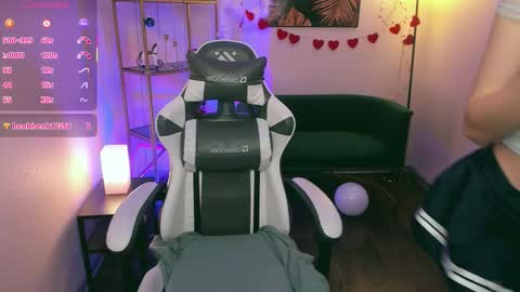 Snapshot of lika_sky chatting on 03-05-26, 11:06 lika_sky online show from 03-05-26, 11:06