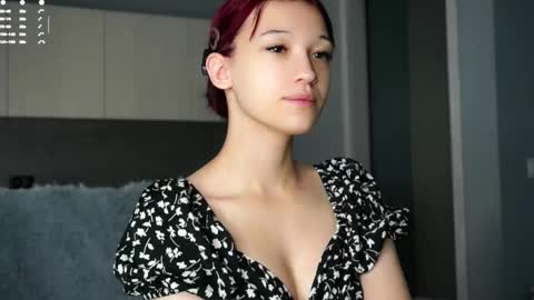 Emi online show from 10-23-25, 12:04