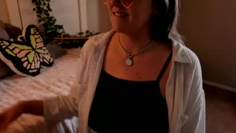 Synthia online show from 07-05-26, 03:41