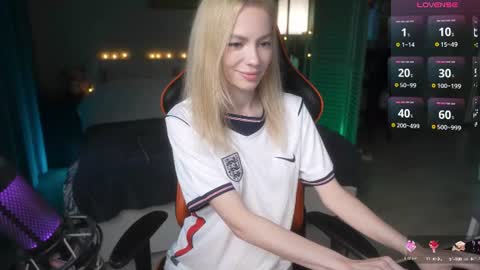 Ilona 3 OF  online show from 06-17-26, 07:55